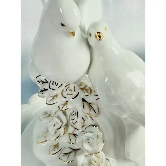 Love Doves Sculpture San Fransisco Music Box Co w/ Glass Dome Unchained Melody - Picture 8 of 12